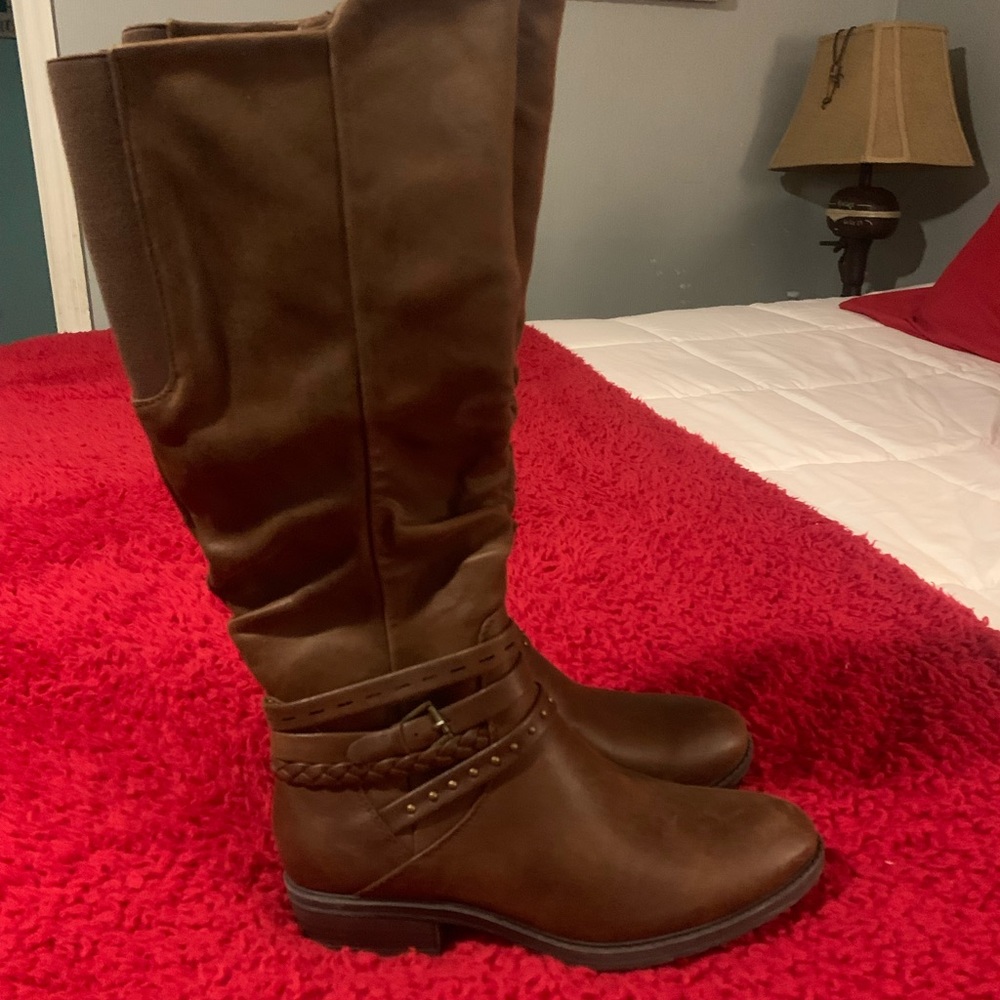 Bare trap Boots